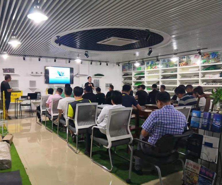 三人行，，，，必有我师----公司组织开展营业员内训-asiagame